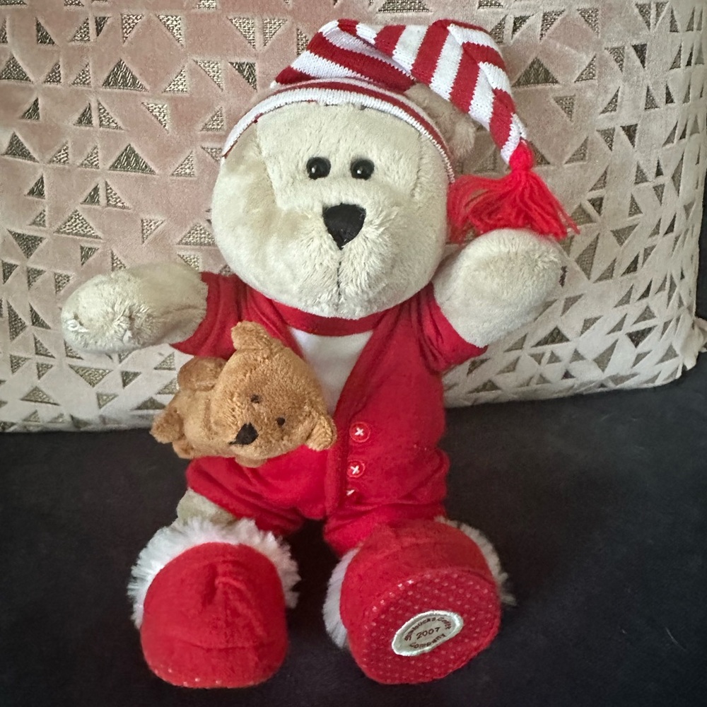 2007 Starbucks Bear